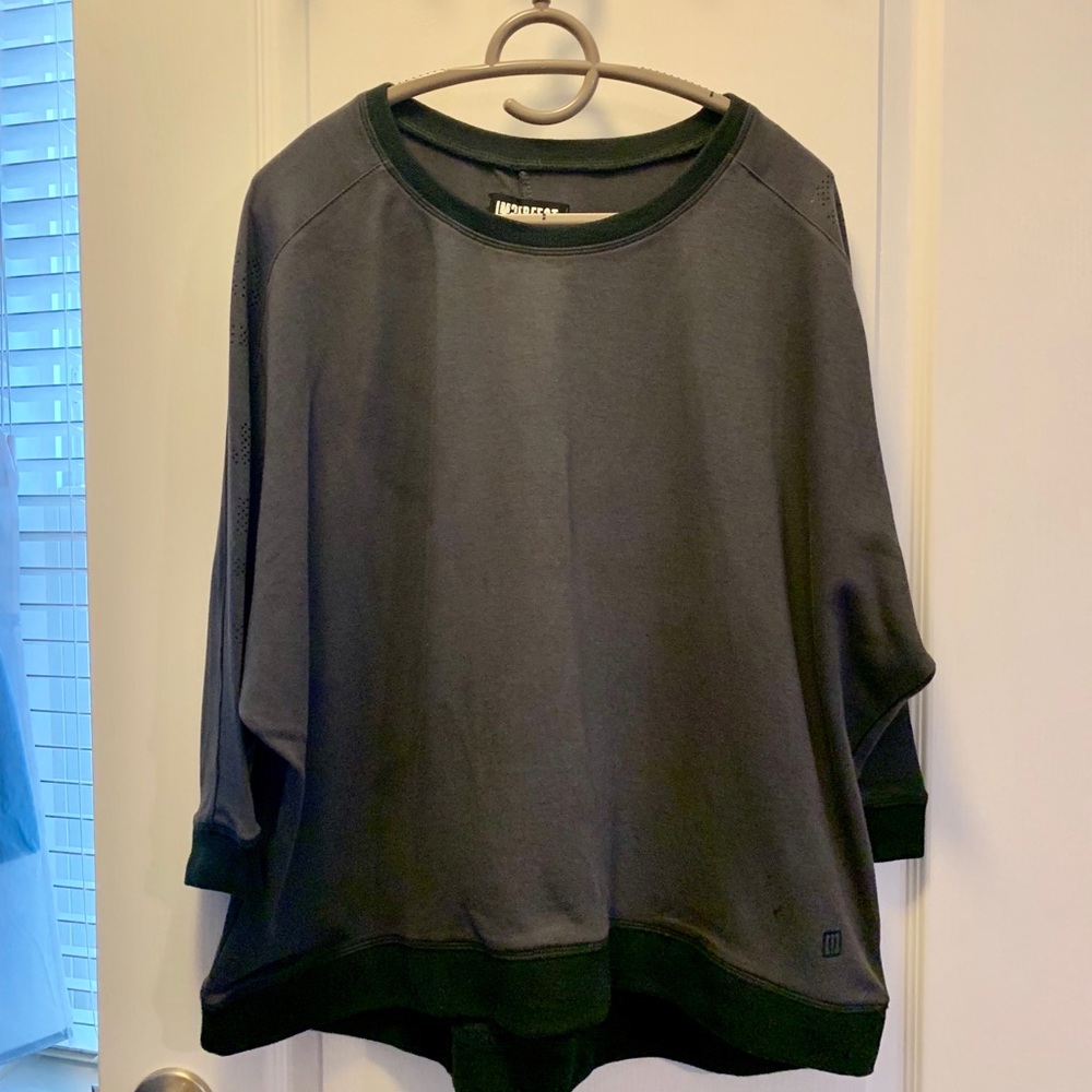 Sweatshirt in excellent condition, Size S.
